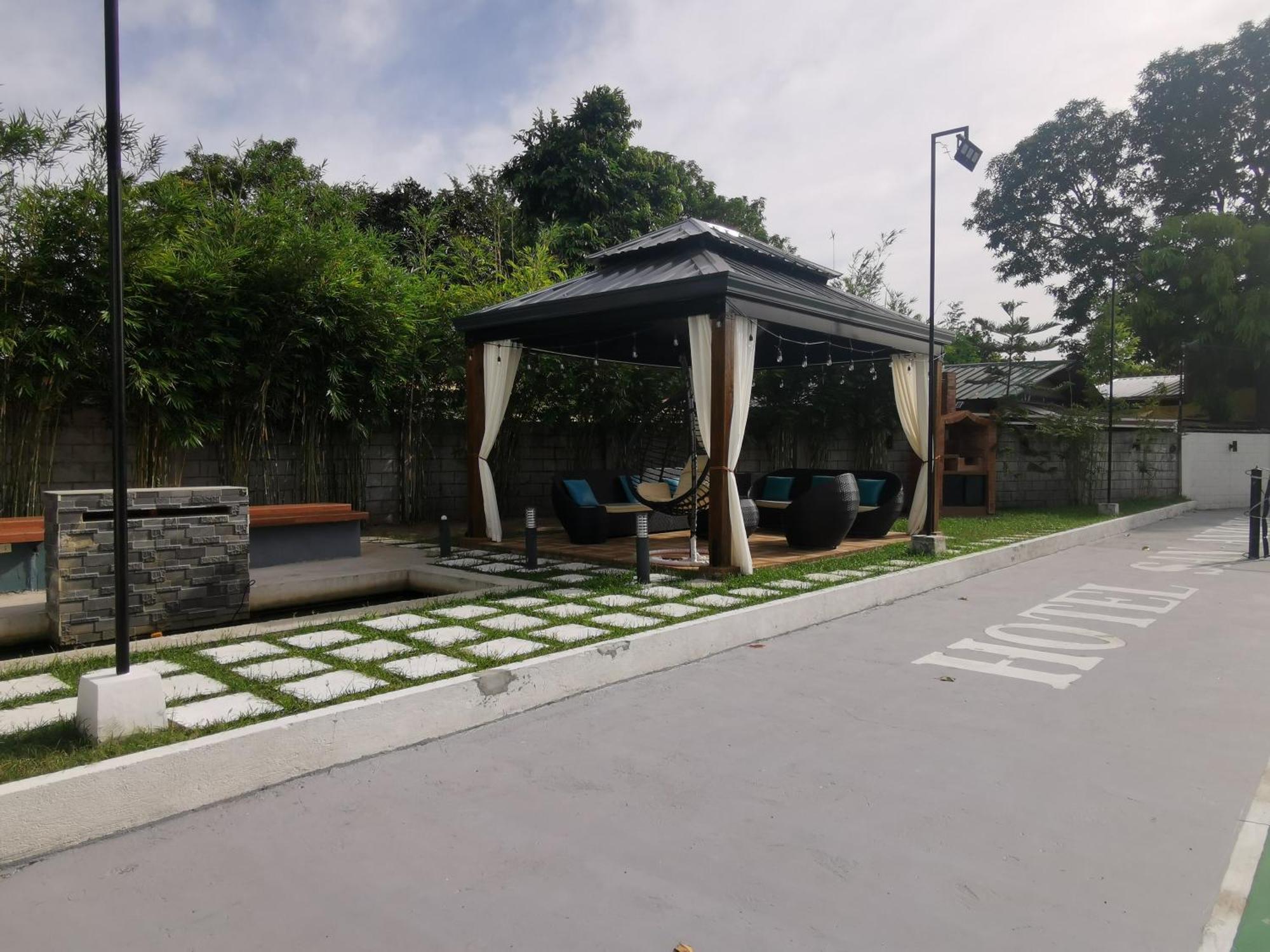 Jjphr Hotel San Antonio Lubao Εξωτερικό φωτογραφία